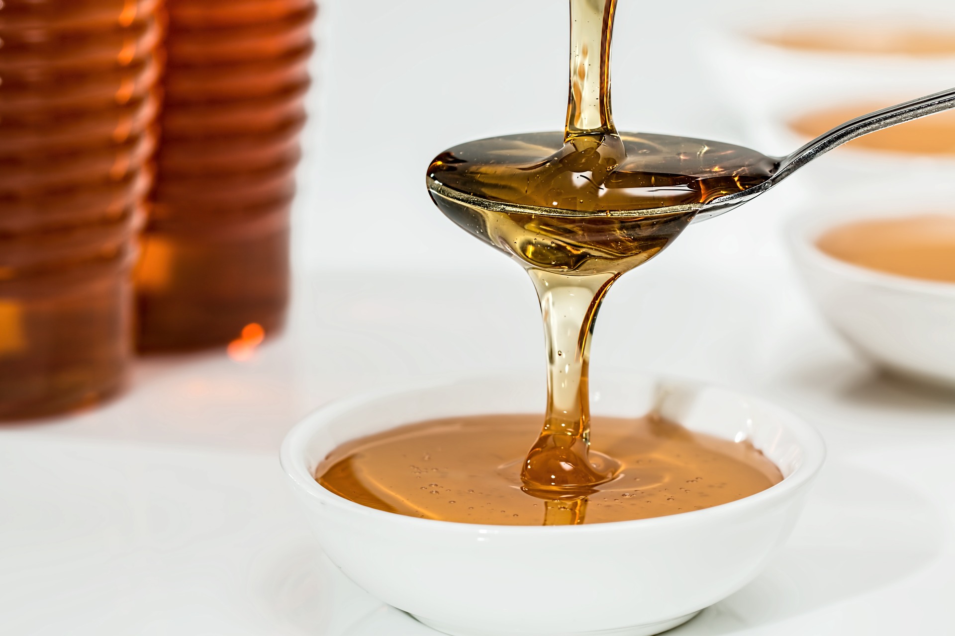 The Uses And Benefits of Honey for Skin & Nail to be Healthier