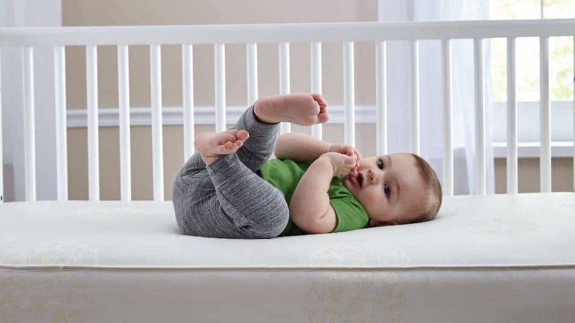 5 Reasons to Buy an Organic Crib Mattress