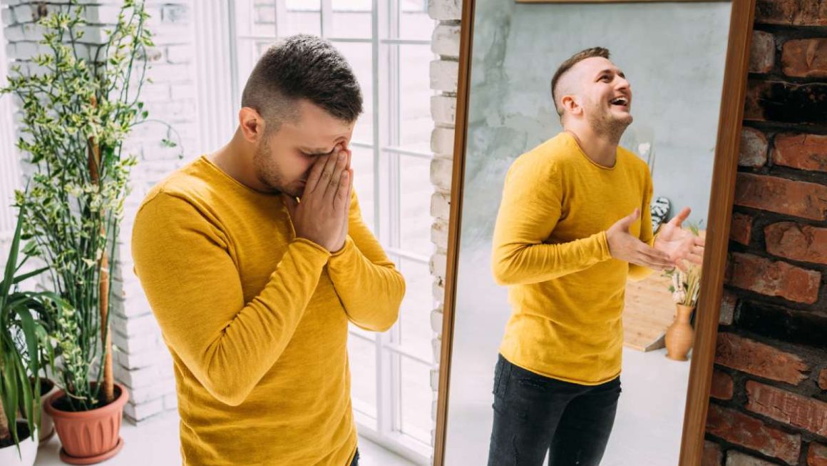 How To Tell The Difference Between Mood Swings And Bipolar Disorder