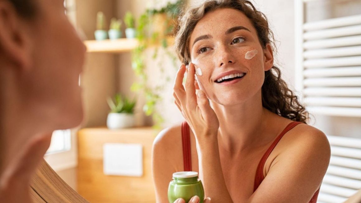 Top 9 Home Beauty Habits (1)