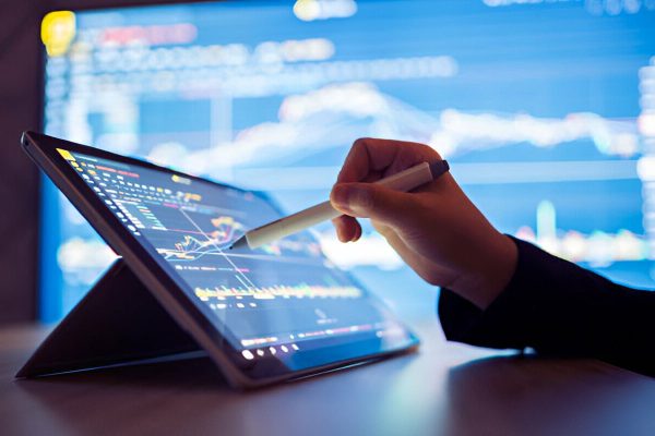 How to Invest in Technology?