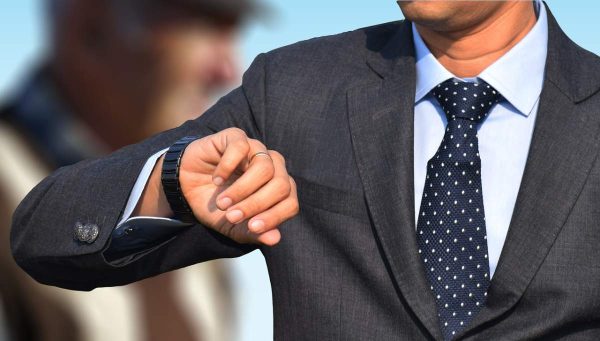 The Timeless Appeal of Regular-Fit Men’s Suits: A Classic Choice